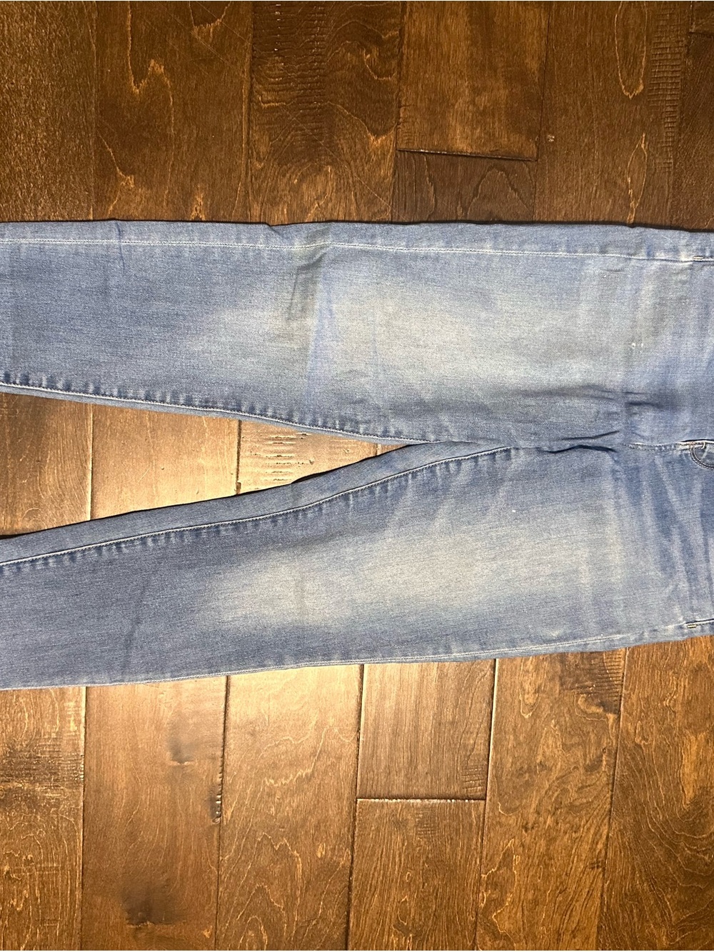 American Eagle Outfitters Light Wash Skinny Jeans